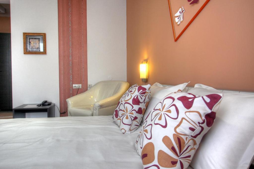 Family Hotel Mania Stara Zagora Room photo